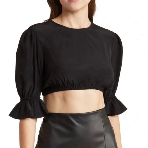 WeWoreWhat Tops - 0306 - WEWOREWHAT Cropped Top $49